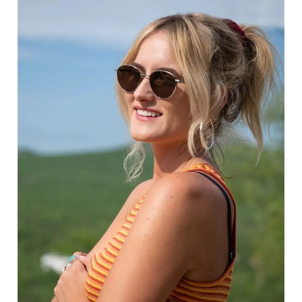 Raen Andreas Light Gold round Unisex Aviator sunglasses